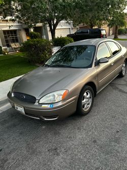 2004 Ford Taurus