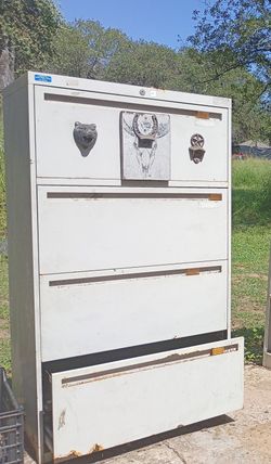 Dresser outside
