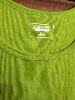 St. John's Bay Classic Tank Top Large