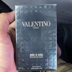 Valentino Rockstud Noir Born In Roma Cologne