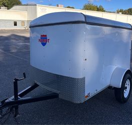 2019 5x8 enclosed trailer