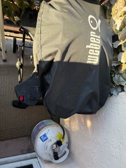 Weber q100 grill, stand, cover, tank