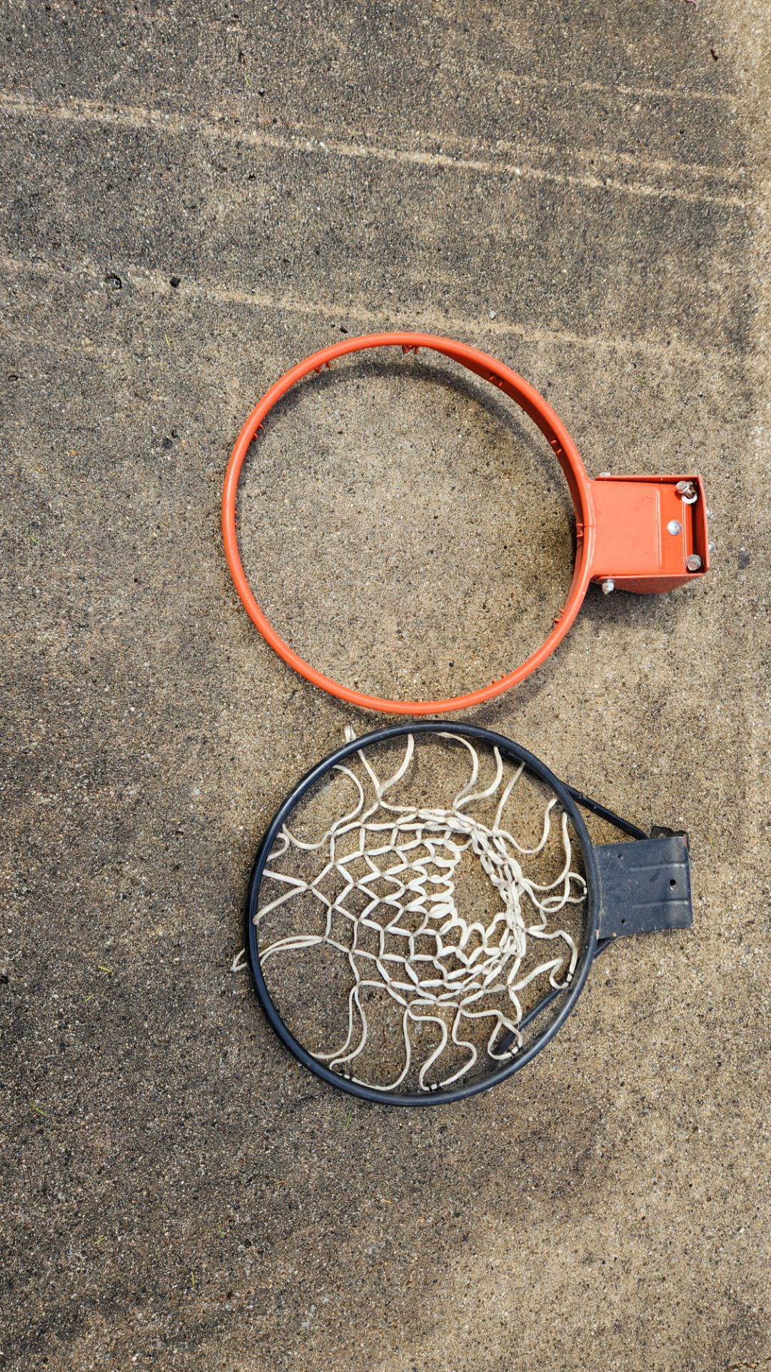 Basketball rim
