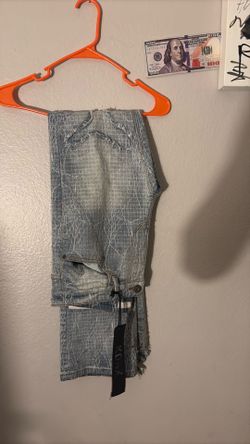 KDNK jeans