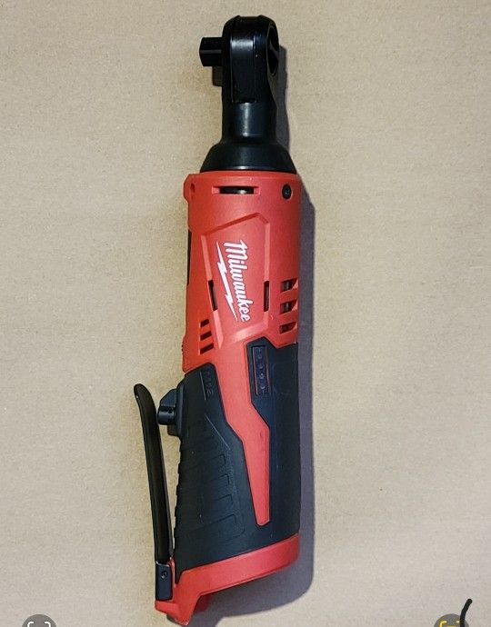 Milwaukee M12 Cordless 3/8" Ratchet, 2457-20