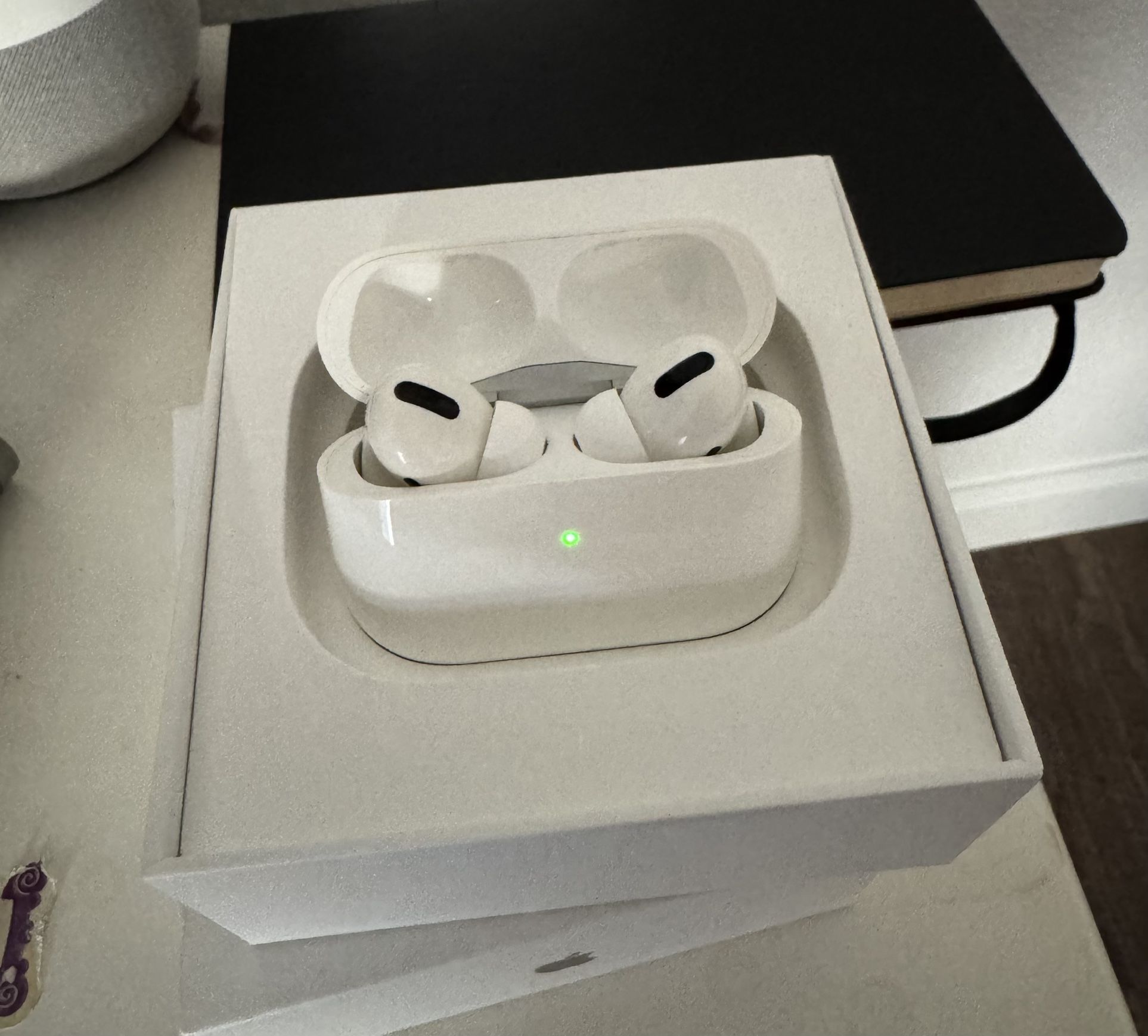 Apple AirPods Pro 2nd gen