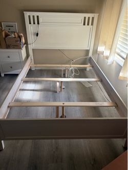 Bedframe