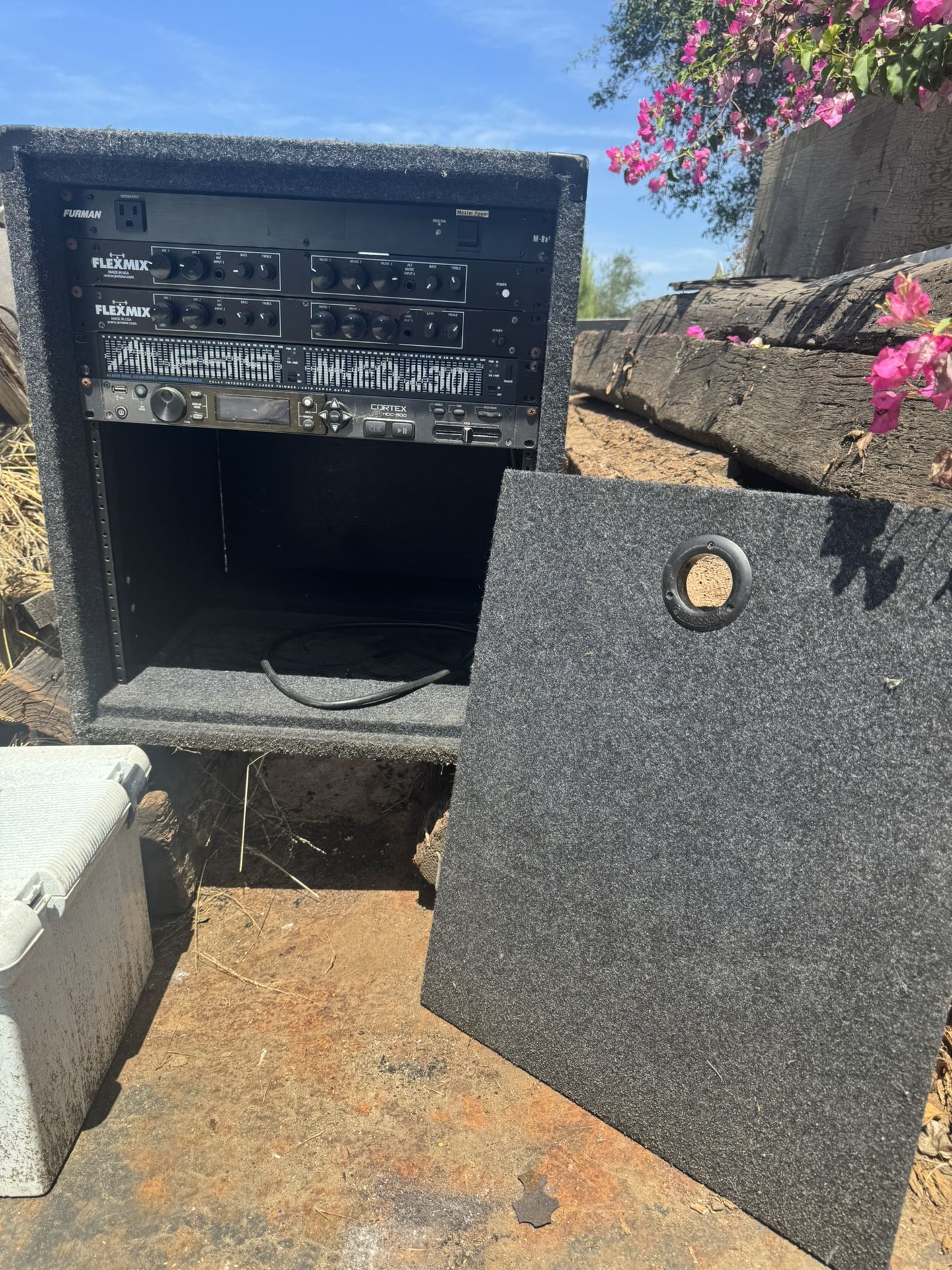 Odyssey carpeted amp Rack