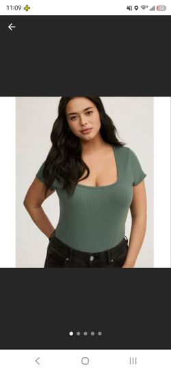 Torrid Green Scoopneck (Size 3)