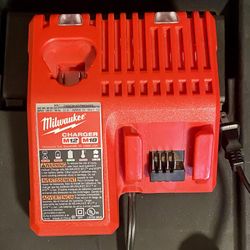 New Milwaukee M12/M18 Charger 