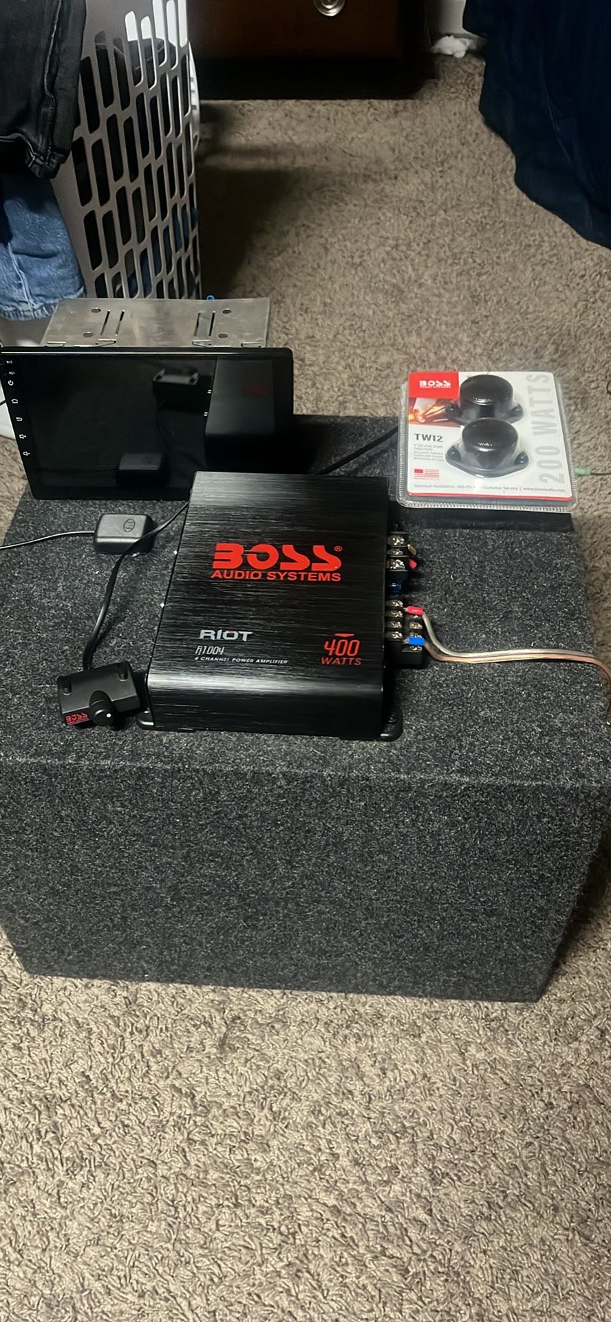 12inch Ported 1000w BOSS subscribe 400wBoss Amp And 1000w AMP  Tweeters And Knob And Universal Touch Screen