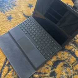 Microsoft Surface Pro 7 Plus 
