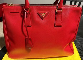 Parade purse