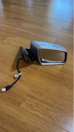 US Auto - 2014-2016 Mercedes E-Class W212 Passenger Side Mirror OEM A(contact info removed) Blind Spot