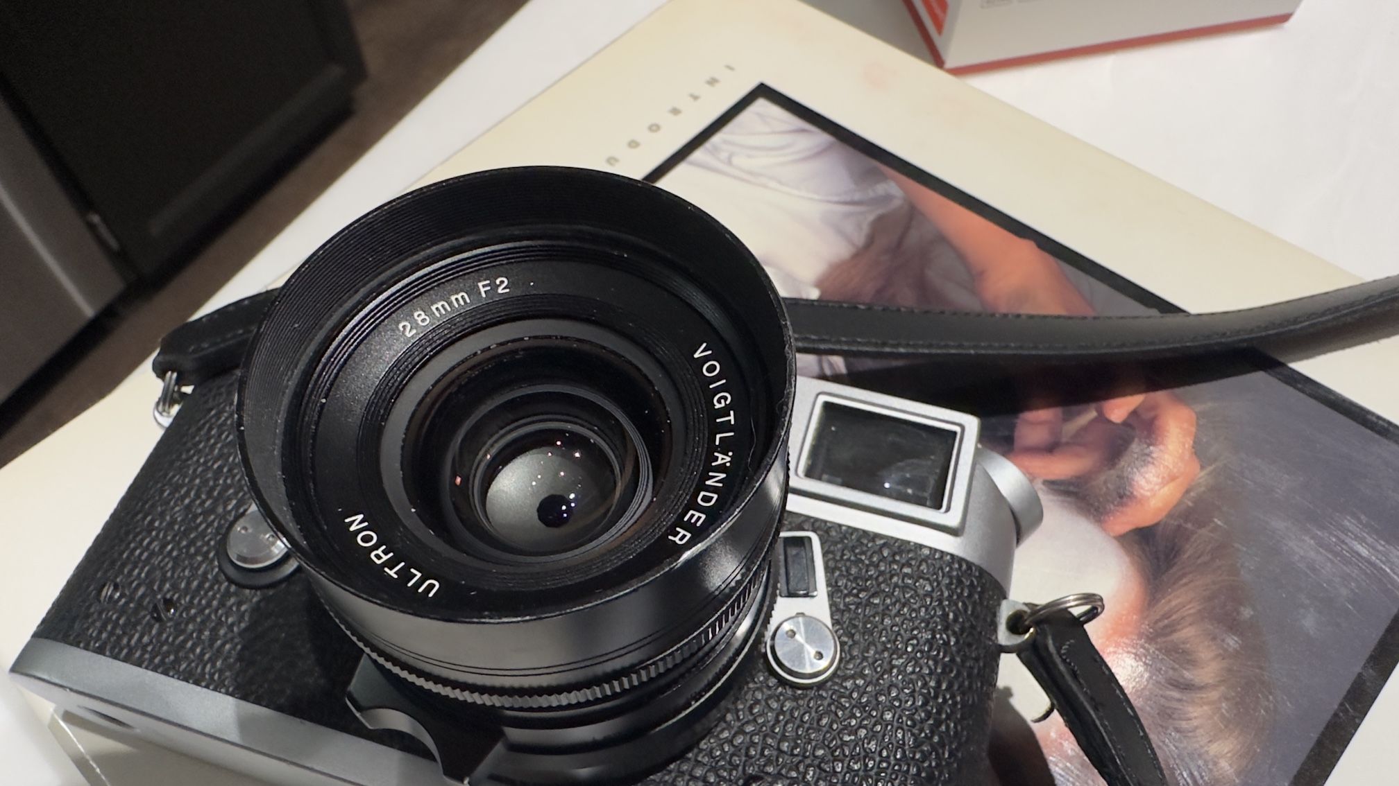 Voigtlander Ultron Vm 28mm F2 Leica M Mount