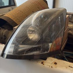 2015 Volvo Vnl Headlight