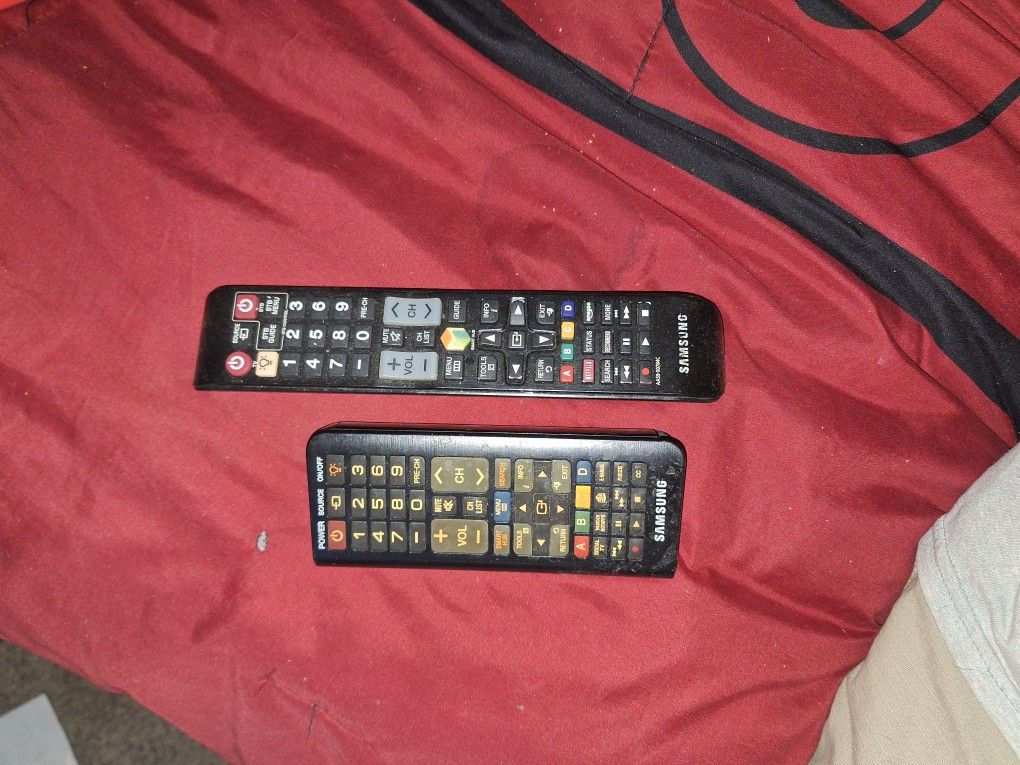 Samsung TV Remotes. Make Offer, Not Free