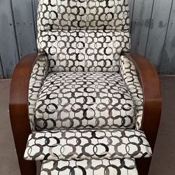 Very comfortable Recliner in very good condition