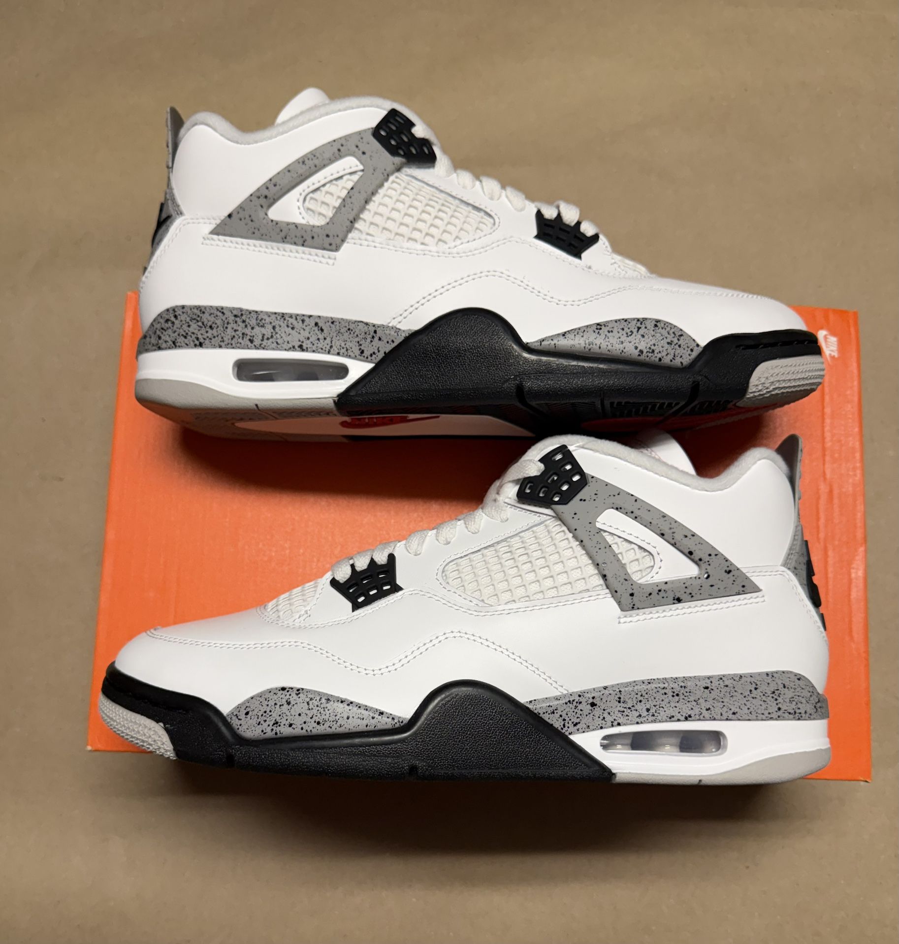 Nike Air Jordan 4 Retro OG White Cement 2025 Mens size 11.5 Rare NEW, no box top. 