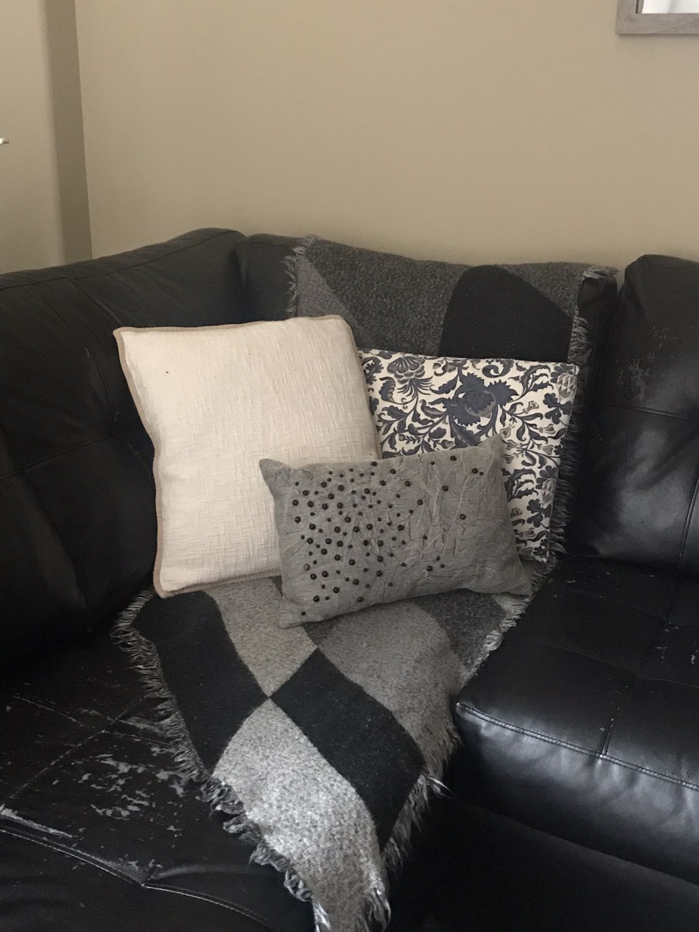 FREE Black Sectional - Must go soon!