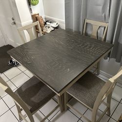 Table And Chairs 