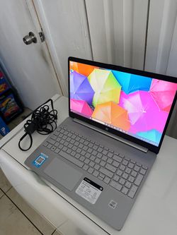 Computer Laptop hp 15 core i3