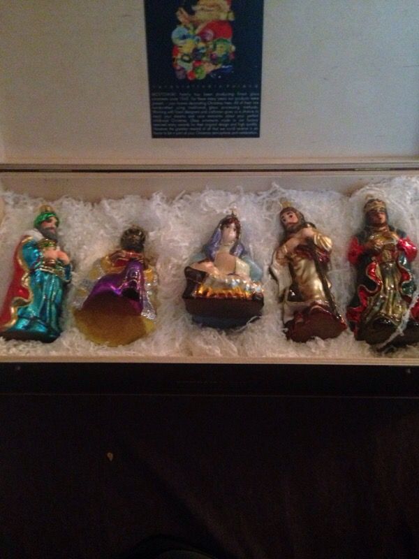 Komozja family Mostowski glass ornaments Holy Family set