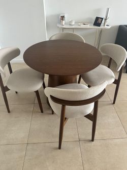 Modern Pedestal Dining Room Table (small)