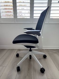 Steelcase Series 1 Chair