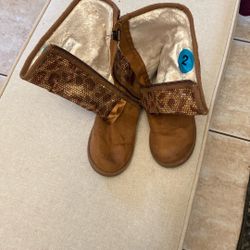 Girls Cozy Fall Boots