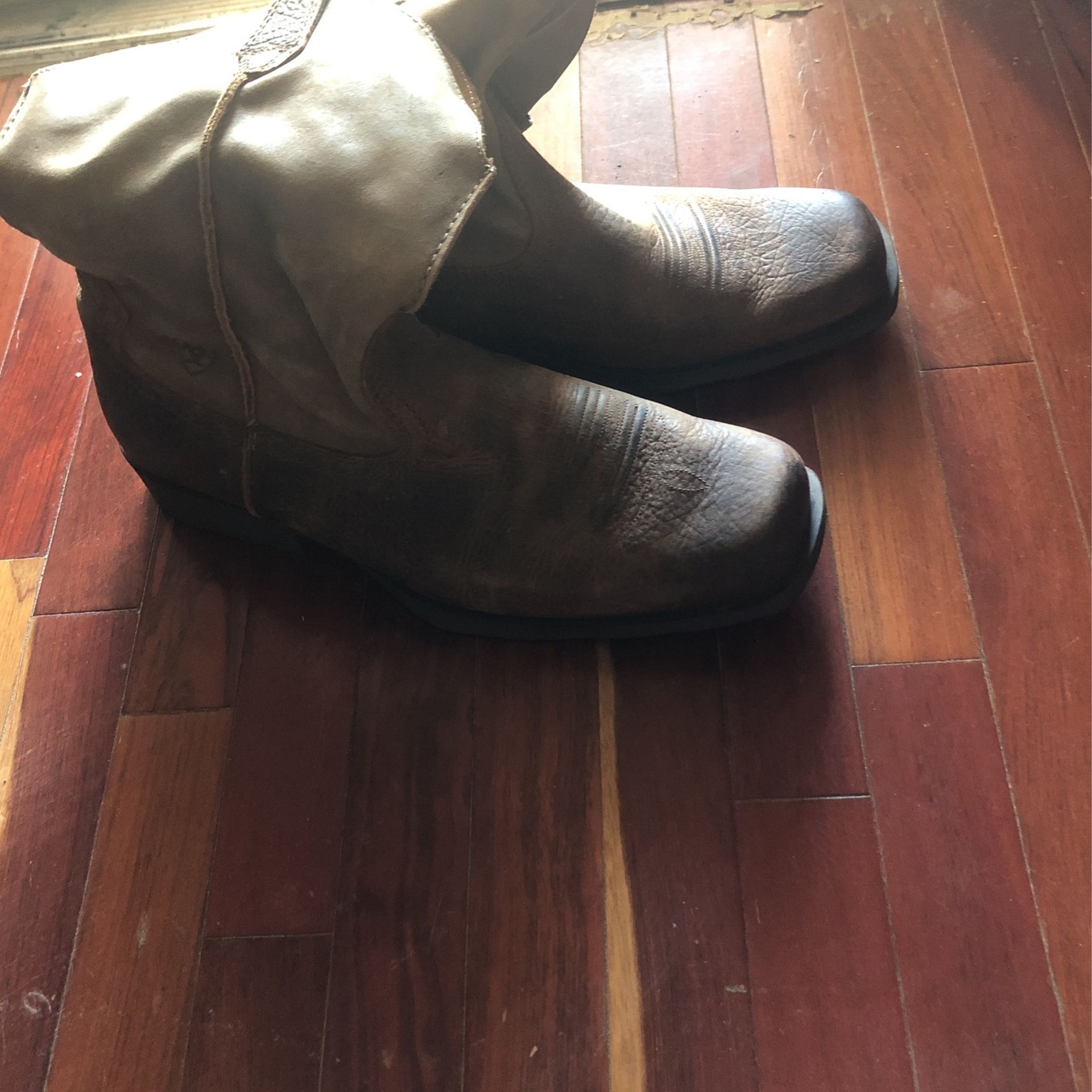 Ariat Men’s Western Boots