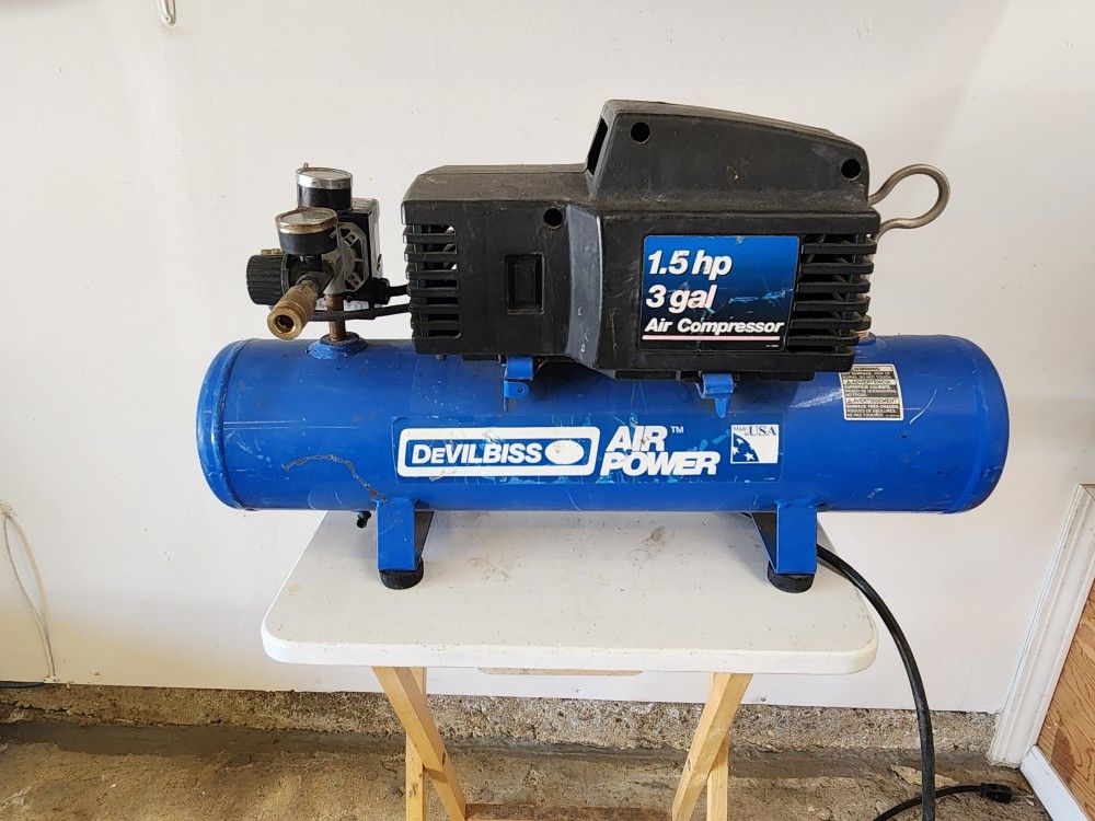 DeVilbiss 3gal Air Compressor, Portable