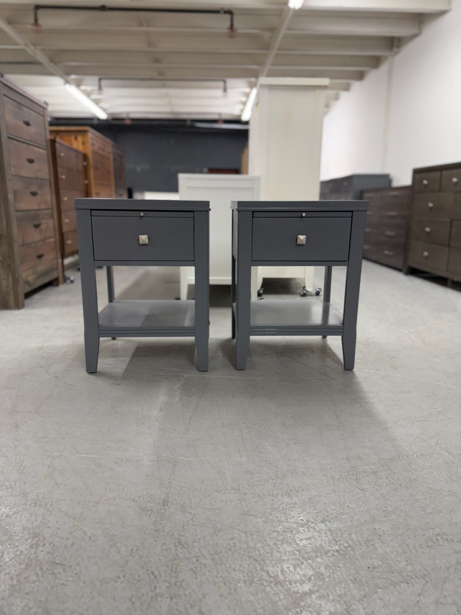 2 Matching Gray Painted Nightstands / Nightstand Set / End Tables / Side Tables