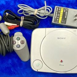 Sony Playstation One PS1 SCPH-101 Gaming Console Vintage Antique Gamer Game System CD-rom Disc Corded Controller Puzzle Adventure Fighting Role-play 