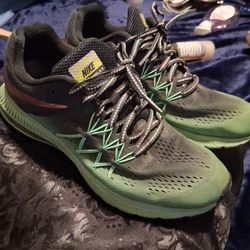 Womens shoes