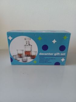 Decanter gift set