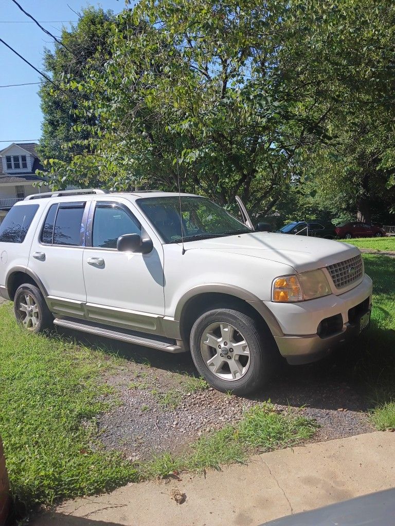2003 Ford Explorer
