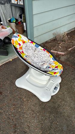 Mamaroo 4moms baby swing