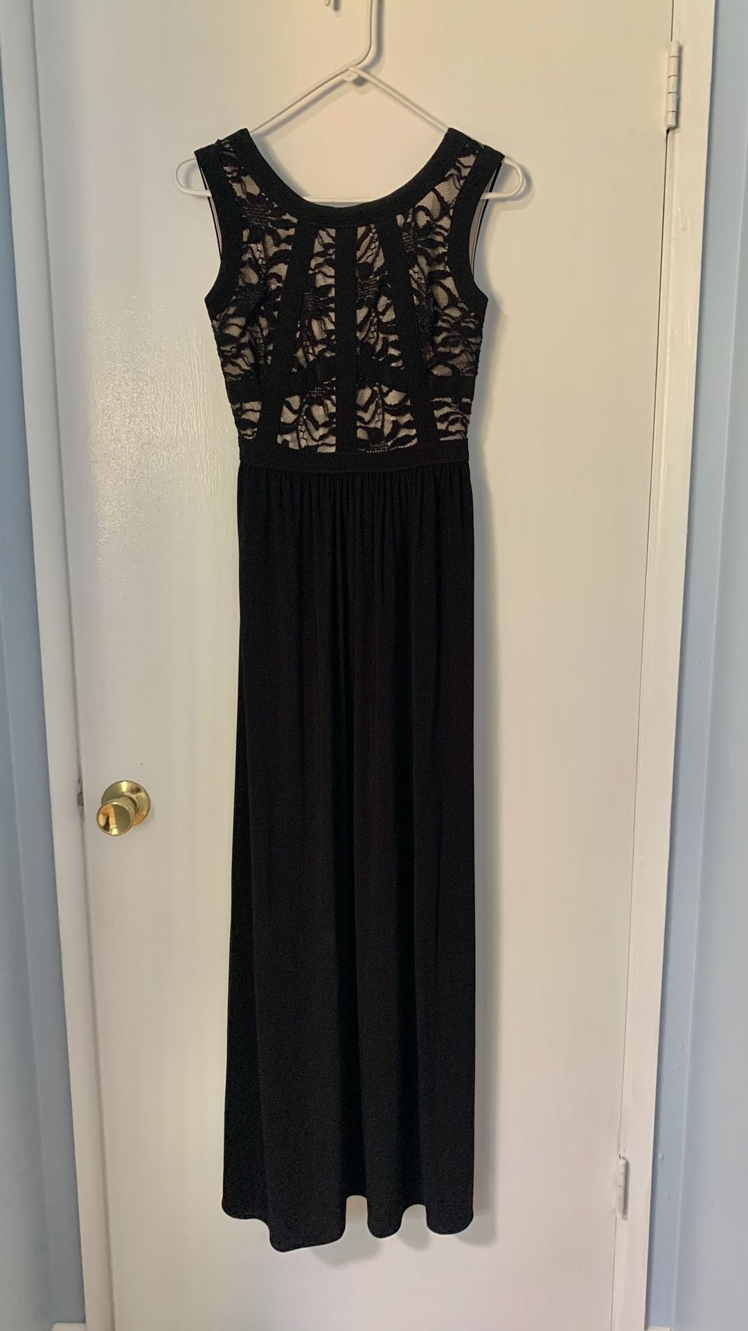 black dress with beige