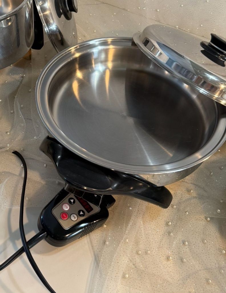 Salad Master  Electric Skillet 