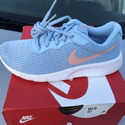 Nike Shoes Size 