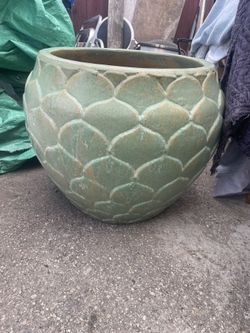 Large Heavy Artichoke Planter