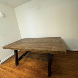 Dining room Table