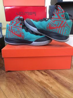 Nike zoom crusader basketball shoes sz 9
