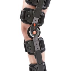 BREG T Scope Adjustable Knee brace