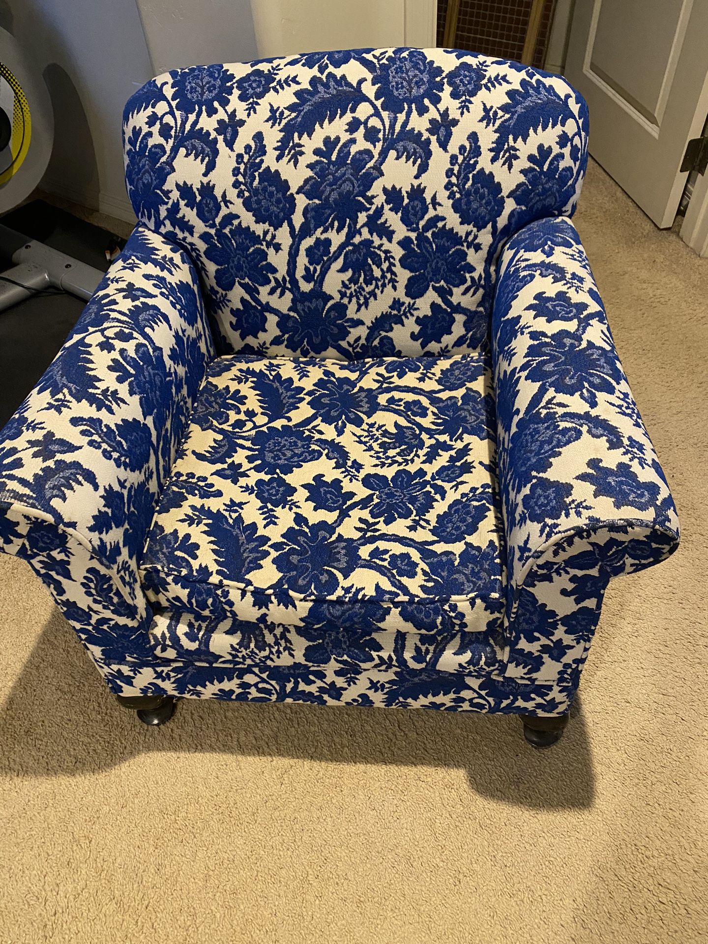 Lovely Blue And White Chair