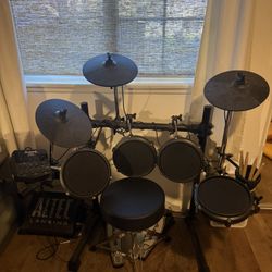 Electric Drum Set