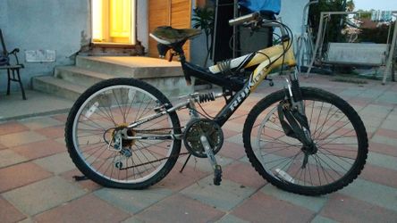 Rhino 26 inch boys speed bike