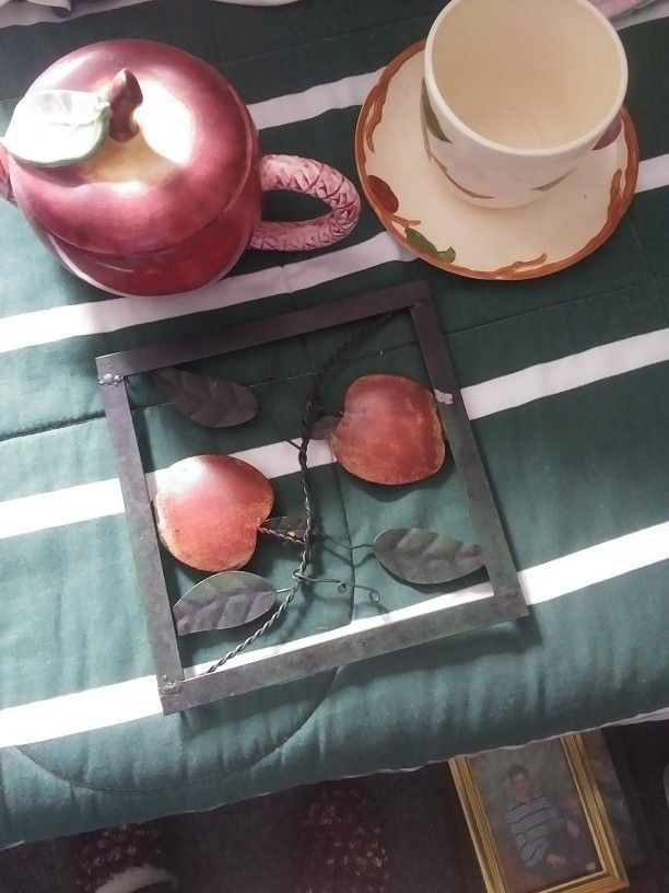 Apple Decor