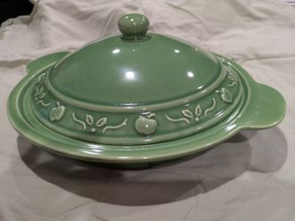 Green Ceramic Pie Dish with Lid - Apple Decorations